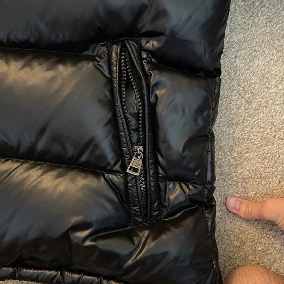 Men's Moncler Size L Black Down Jacket - Picture 5 of 7